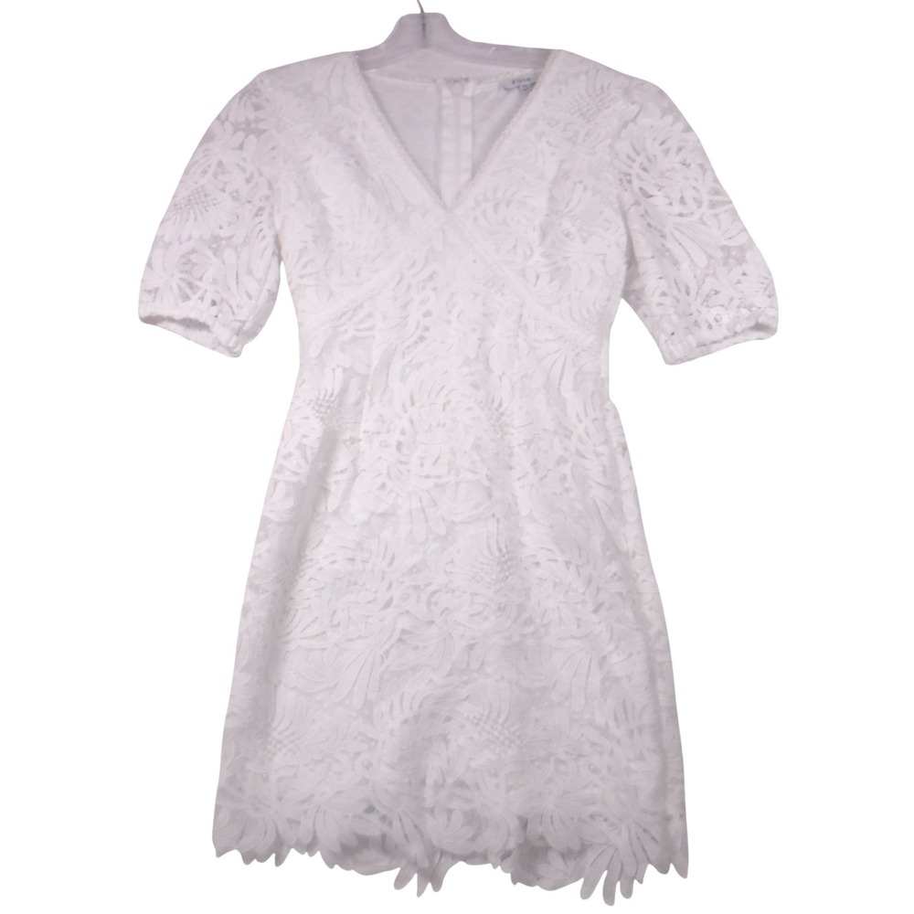 Fate White Floral Lace V-Neck Mini‎ Dress Short Sleeve Scalloped Hem Size M